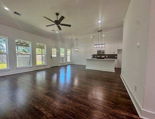 2004 Willow Bend Drive, Wharton, Texas image 2