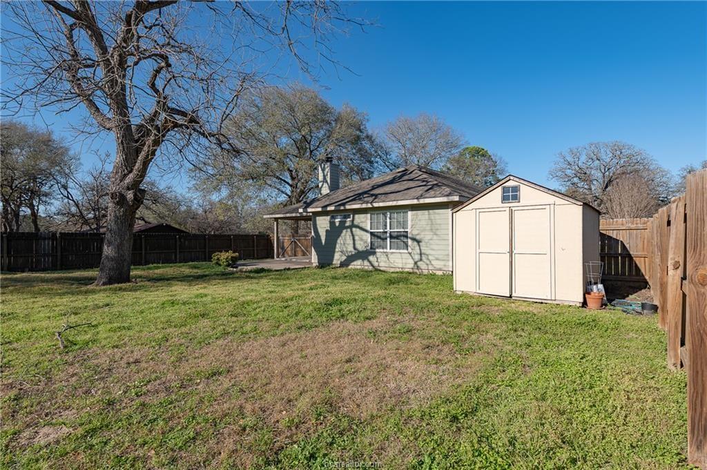949 Avenue E, Somerville, Texas image 25