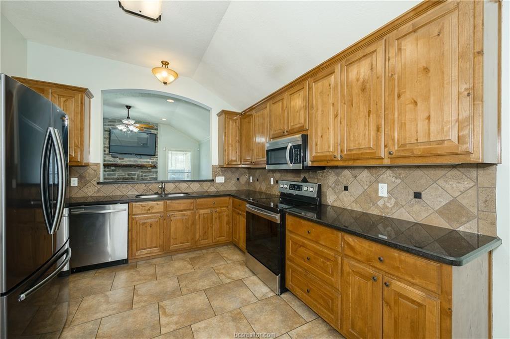 949 Avenue E, Somerville, Texas image 10