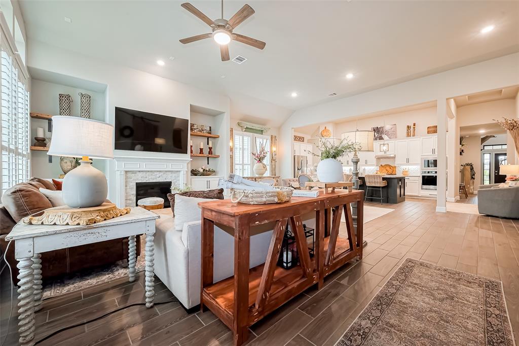 8723 Gladiolus Drive, Richmond, Texas image 26