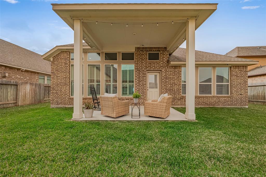 8723 Gladiolus Drive, Richmond, Texas image 50