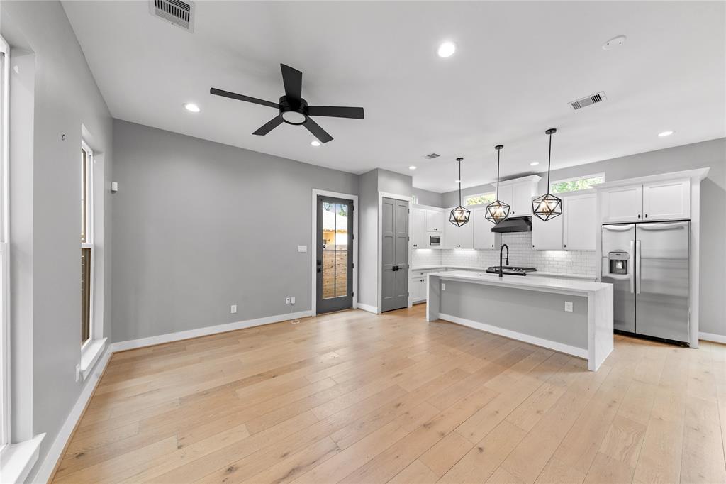 1412 Weiss Street, Houston, Texas image 5