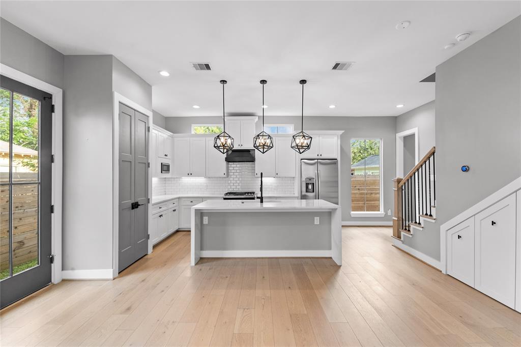1412 Weiss Street, Houston, Texas image 11