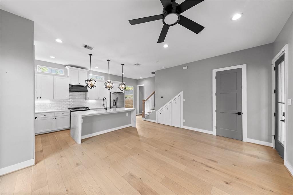 1412 Weiss Street, Houston, Texas image 8