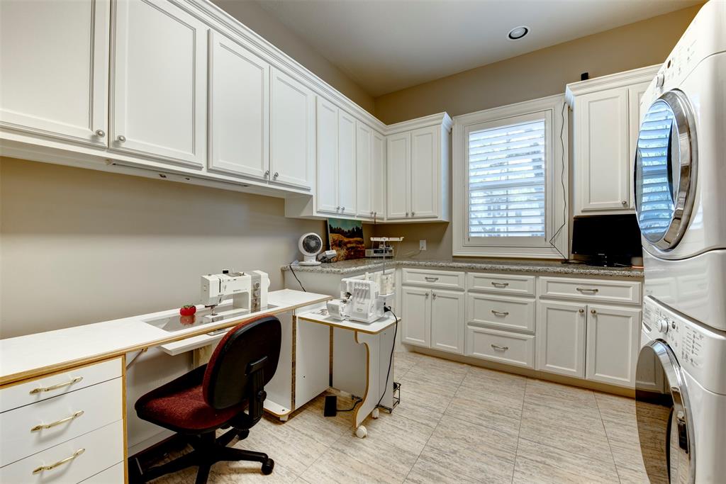 13906 Saint Marys Lane, Houston, Texas image 11