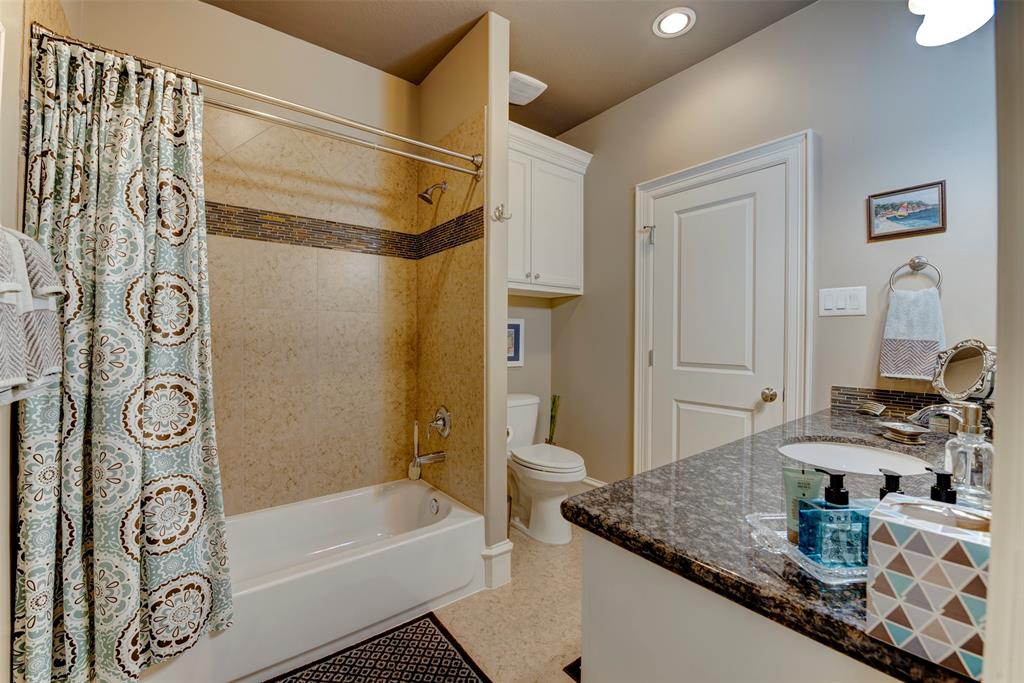 13906 Saint Marys Lane, Houston, Texas image 39