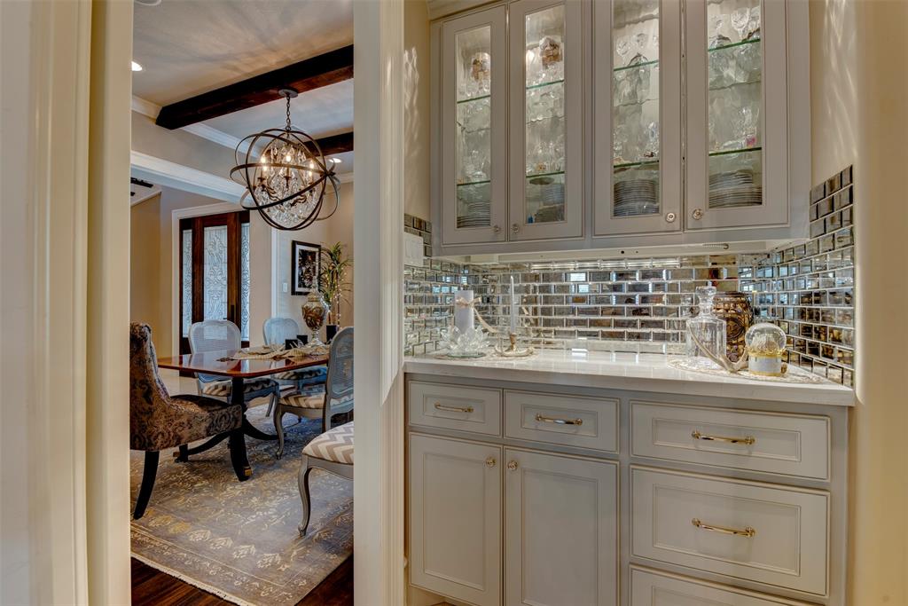 13906 Saint Marys Lane, Houston, Texas image 9