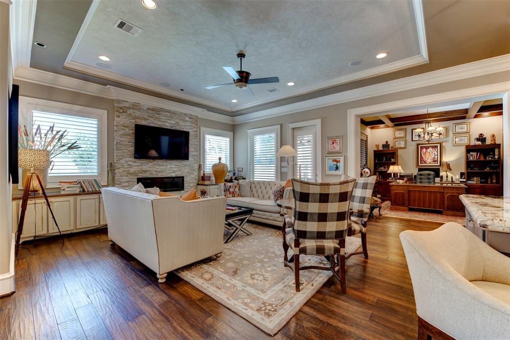 13906 Saint Marys Lane, Houston, Texas image 20