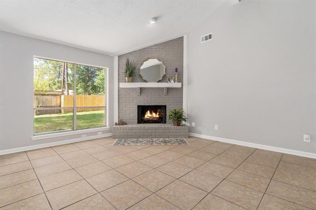 1611 Cantrell Boulevard, Conroe, Texas image 5