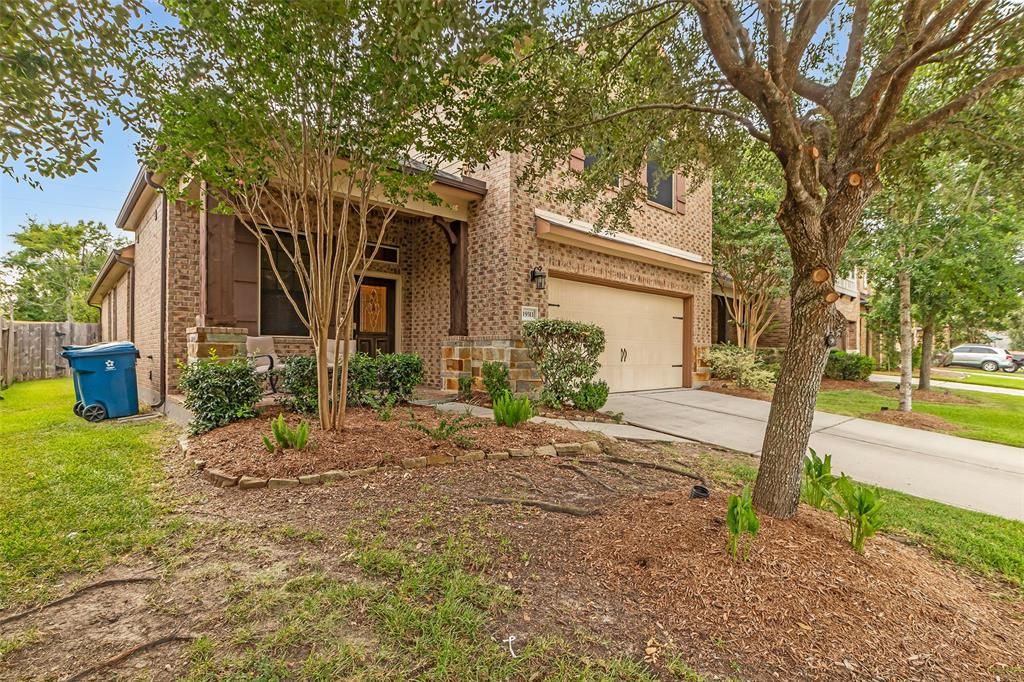 Photo of 19311 Boulder Bay Lane, Humble, TX 77346 (MLS # 28581348)