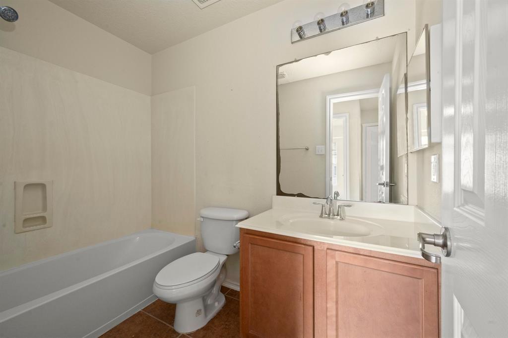 251 Drake Run, League City, Texas image 20