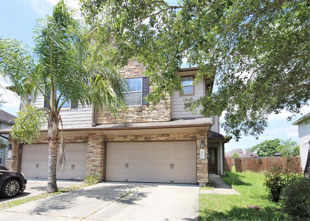 251 Drake Run, League City, Texas image 2