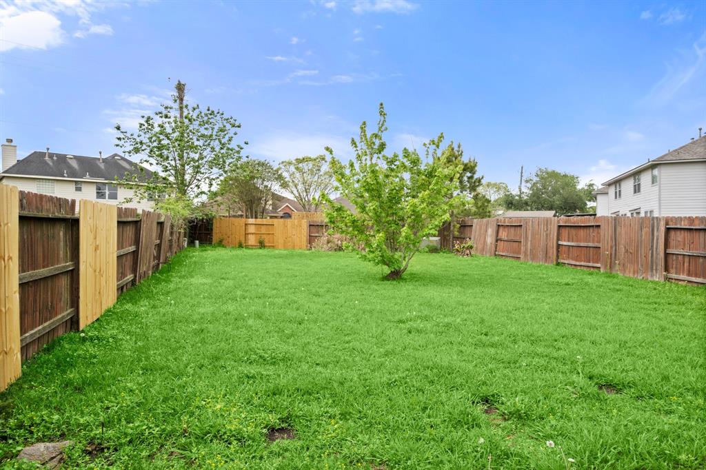 251 Drake Run, League City, Texas image 25