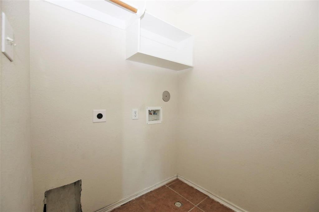 251 Drake Run, League City, Texas image 22