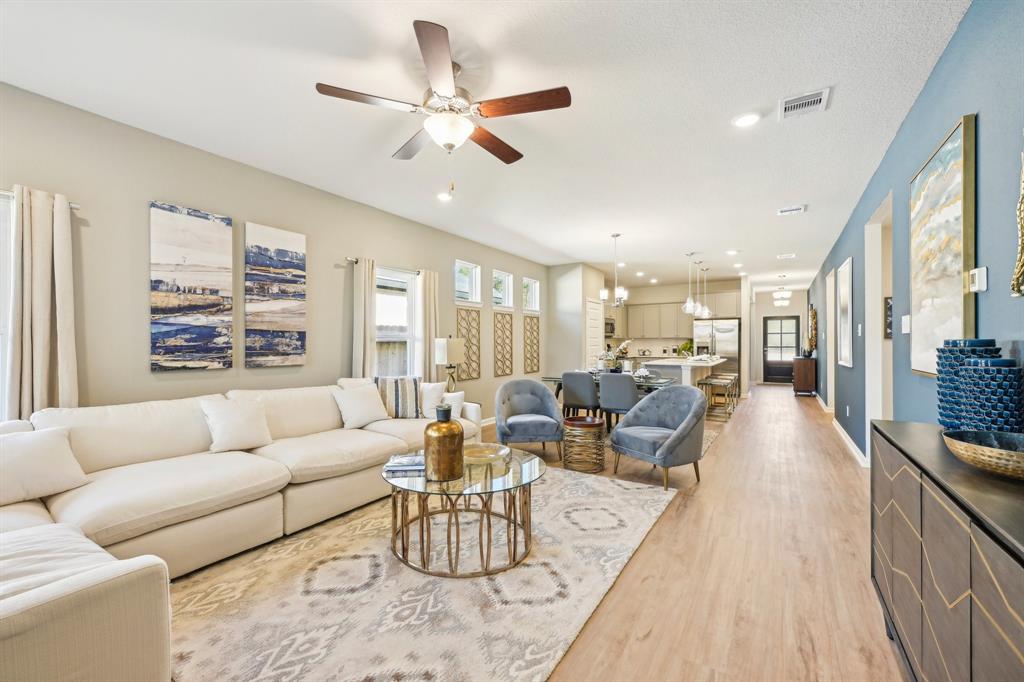 8042 Wandering Glider Drive, Fulshear, Texas image 10