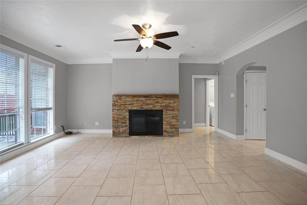 15426 Oak Lake Glen Drive, Sugar Land, Texas image 4