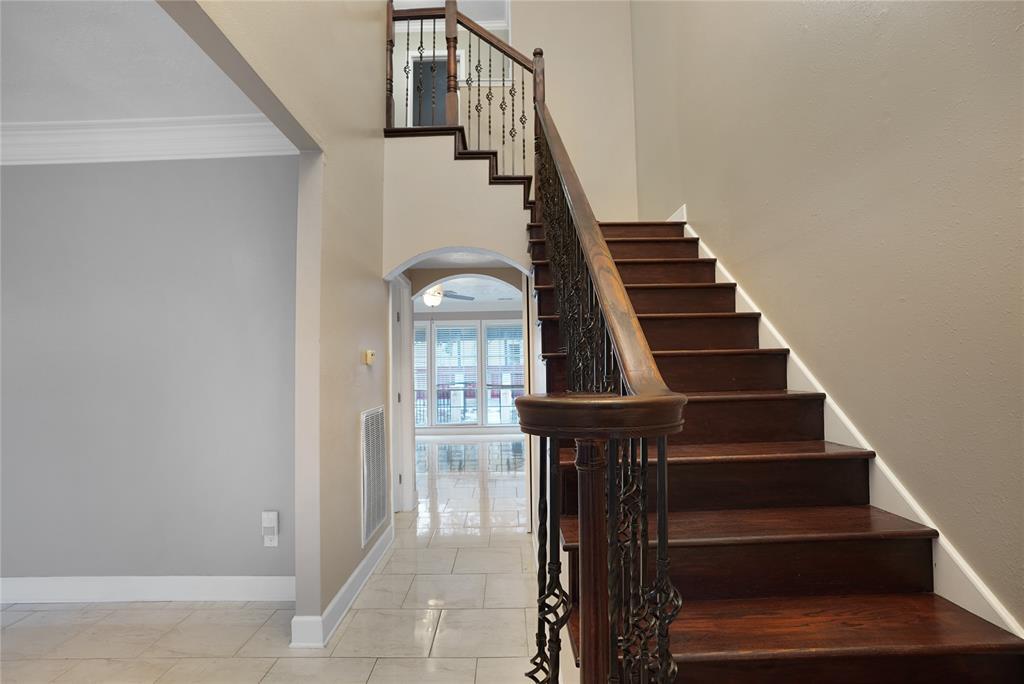15426 Oak Lake Glen Drive, Sugar Land, Texas image 7