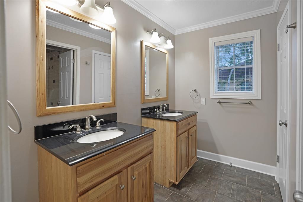 15426 Oak Lake Glen Drive, Sugar Land, Texas image 11