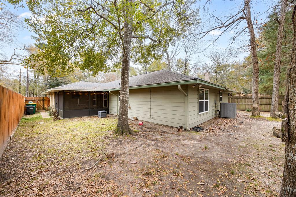 375 Rolling Hills Drive, Conroe, Texas image 35