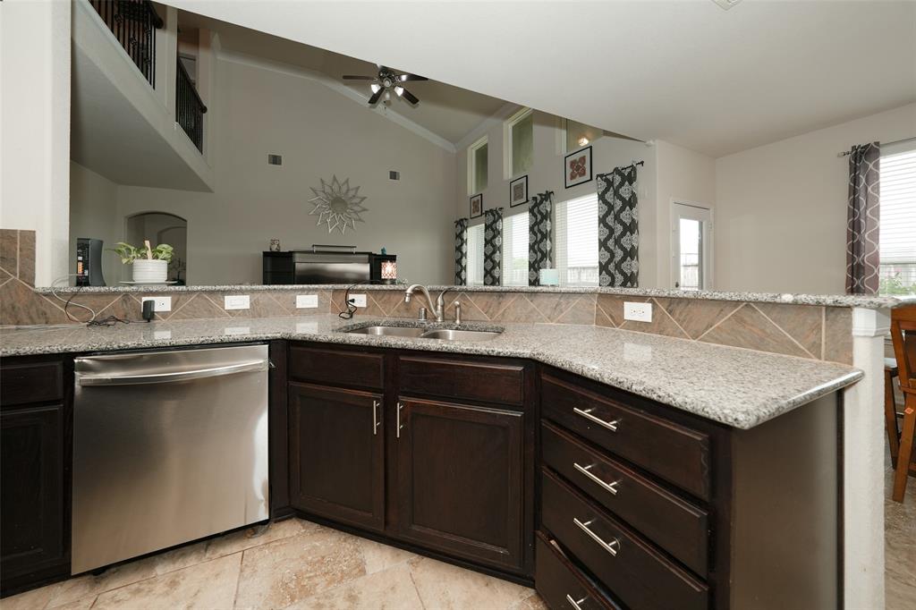 3314 Tall Sycamore Trail, Katy, Texas image 35