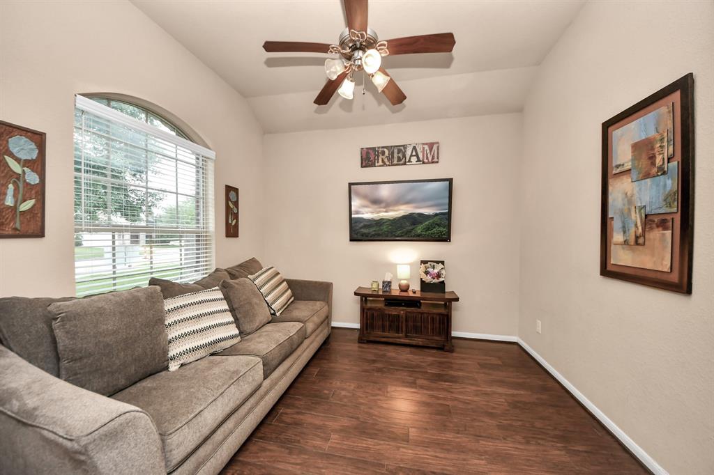 7403 Northfork Drive, Pearland, Texas image 5