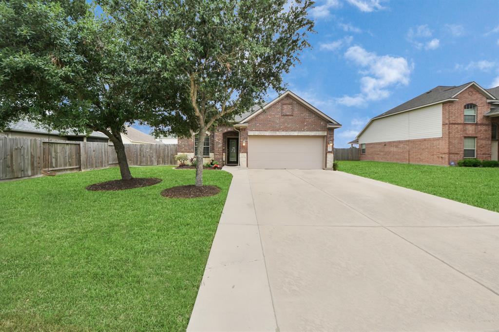 7403 Northfork Drive, Pearland, Texas image 3