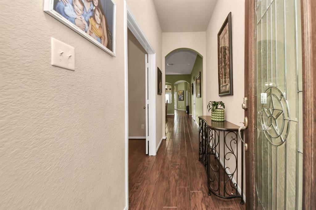 7403 Northfork Drive, Pearland, Texas image 4