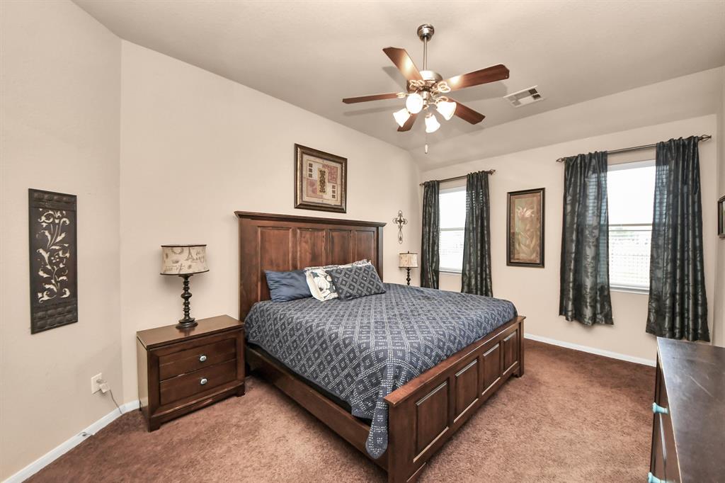 7403 Northfork Drive, Pearland, Texas image 17