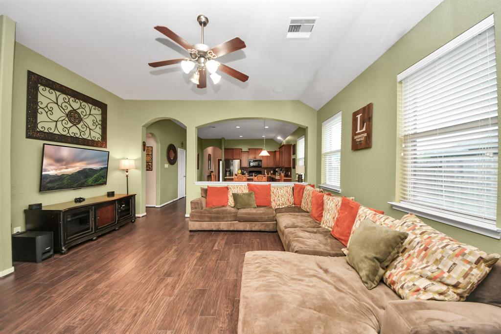 7403 Northfork Drive, Pearland, Texas image 15