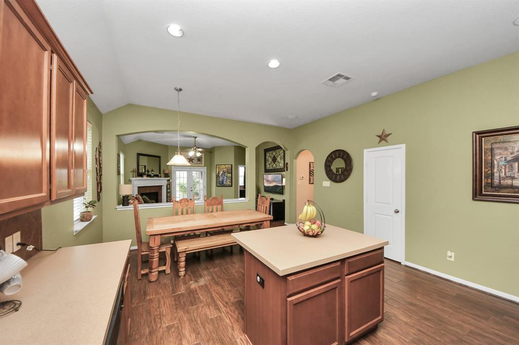 7403 Northfork Drive, Pearland, Texas image 10