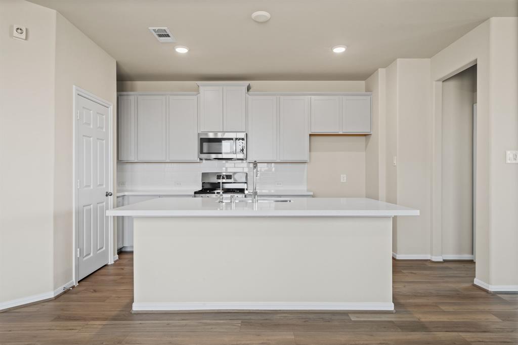 27506 Beachside Arbor Drive, Katy, Texas image 9