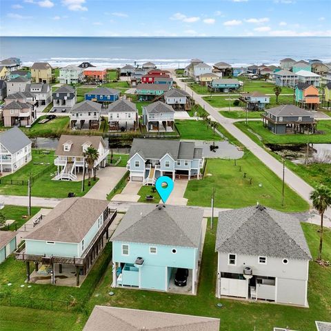 A home in Crystal Beach