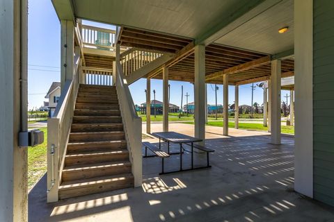 A home in Crystal Beach