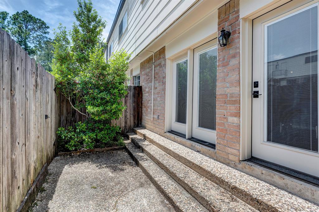 491 N Post Oak Lane #491, Houston, Texas image 17