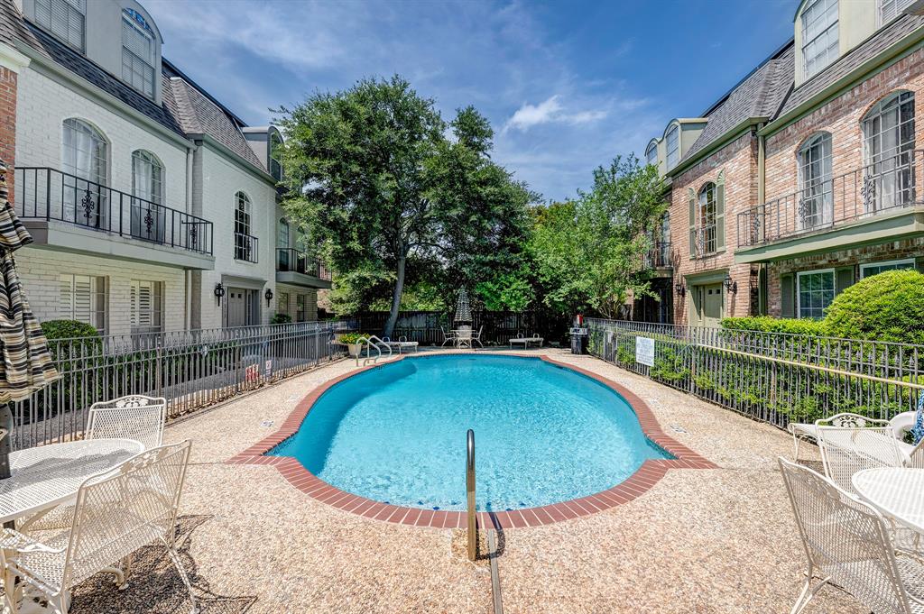 491 N Post Oak Lane #491, Houston, Texas image 18