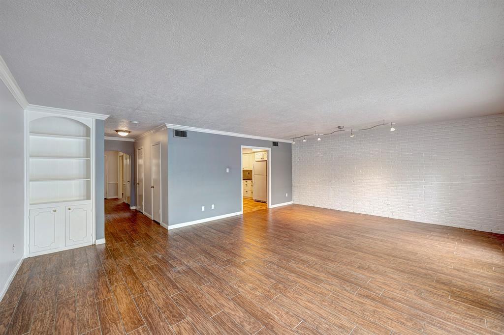 491 N Post Oak Lane #491, Houston, Texas image 4