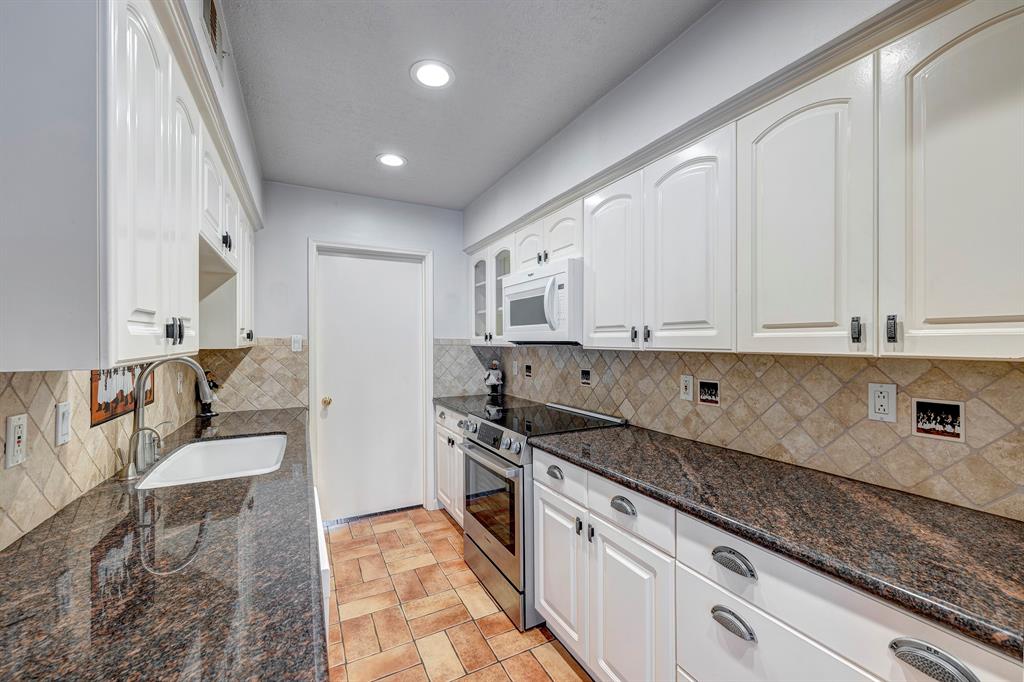 491 N Post Oak Lane #491, Houston, Texas image 6