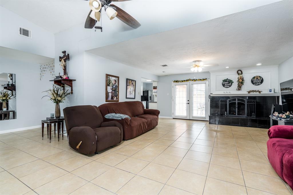 5502 Canyon Forest Drive