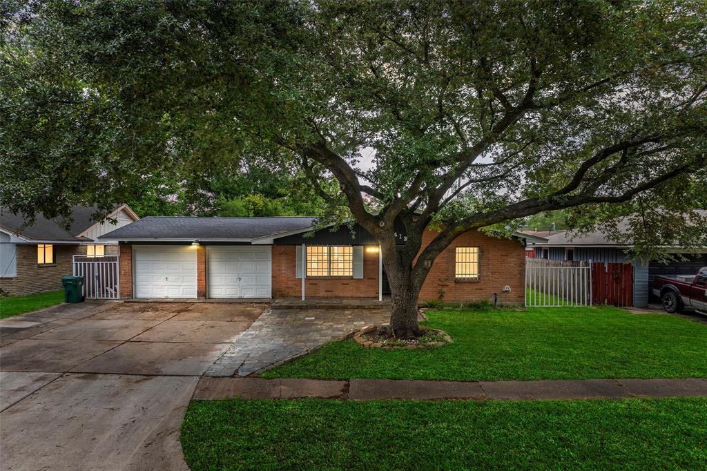 2413 Raspberry Lane, Pasadena, Texas image 1