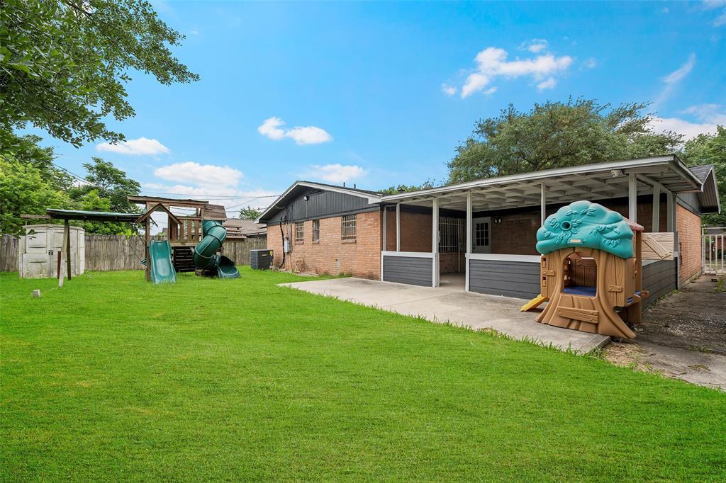 2413 Raspberry Lane, Pasadena, Texas image 12