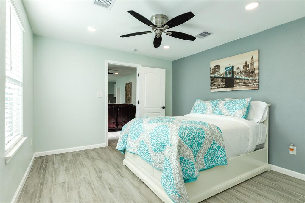 1014 11th Street, Galveston, Texas image 13