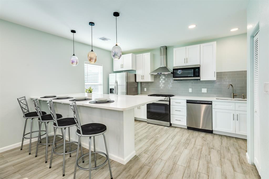 1014 11th Street, Galveston, Texas image 1