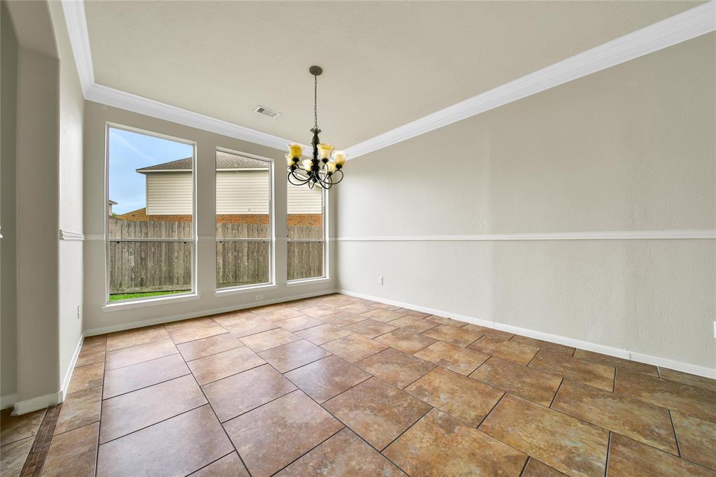 5614 Calamus Circle, Baytown, Texas image 16