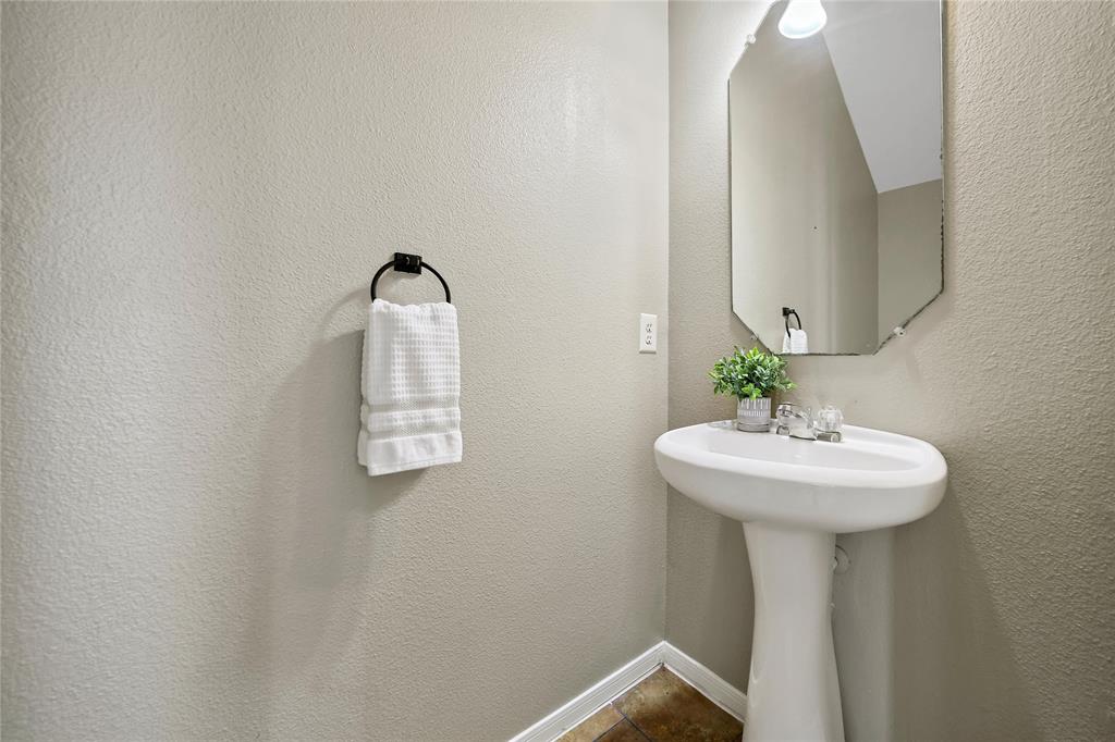 5614 Calamus Circle, Baytown, Texas image 15