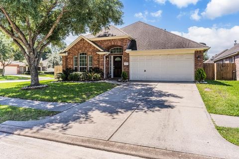 Single Family Residence in Kingwood TX 21618 Duke Alexander Drive.jpg