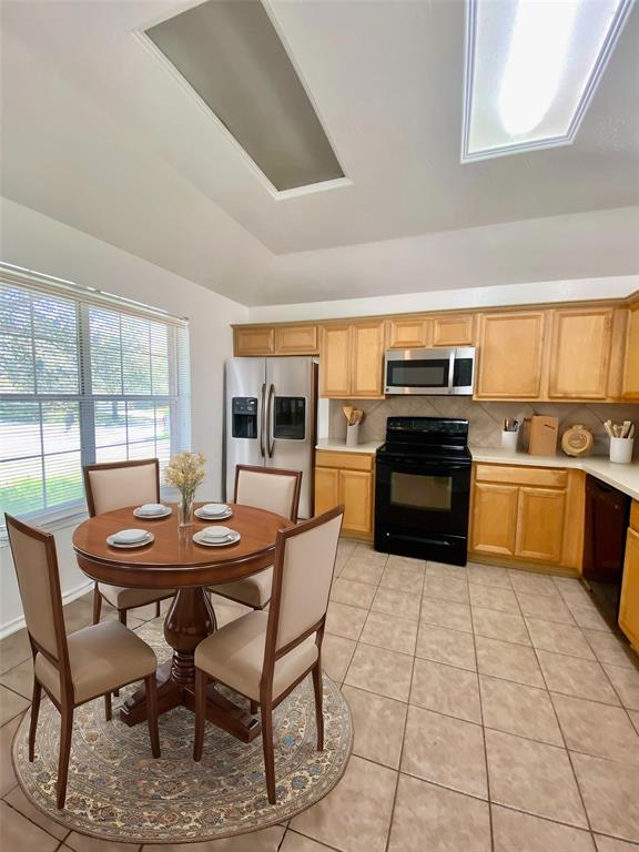 26940 Carriage Manor Lane, Kingwood, Texas image 3