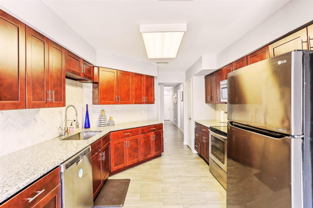 7655 S Braeswood Boulevard #51, Houston, Texas image 11