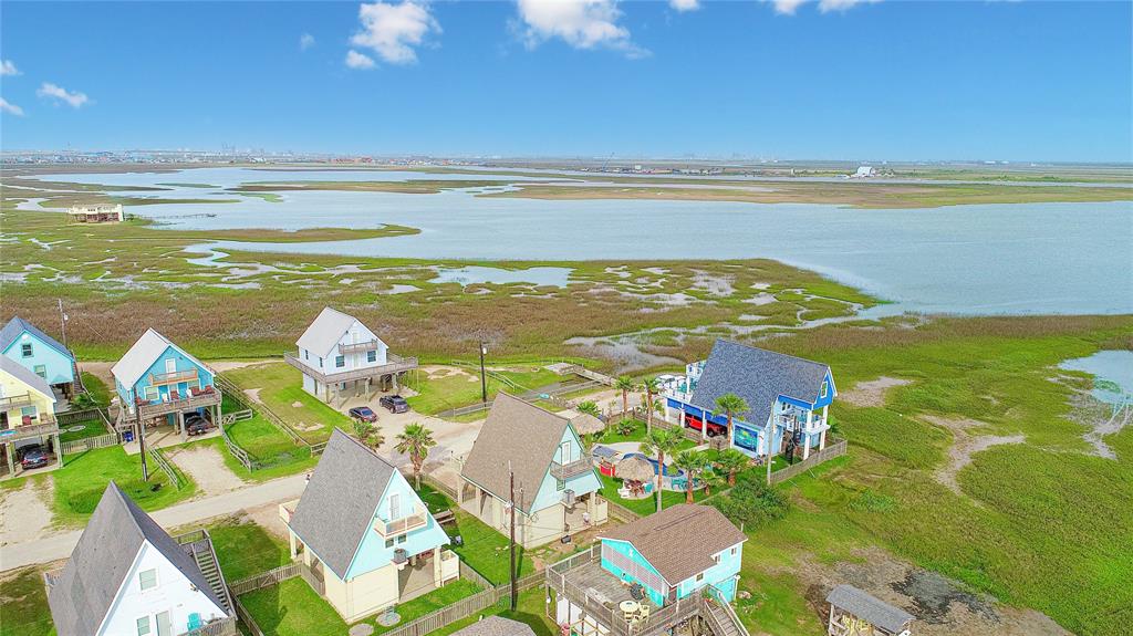 234 Sandpebble Place, Surfside Beach, Texas image 2