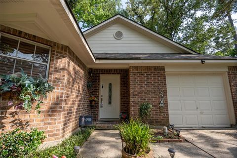 Photo of 46 N Rushwing Circle, Montgomery, TX 77381 (MLS # 60807979)