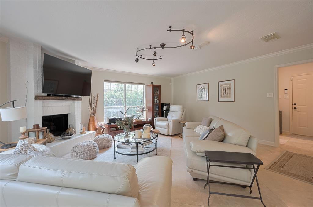 23 E Copper Sage Circle, The Woodlands, Texas image 5